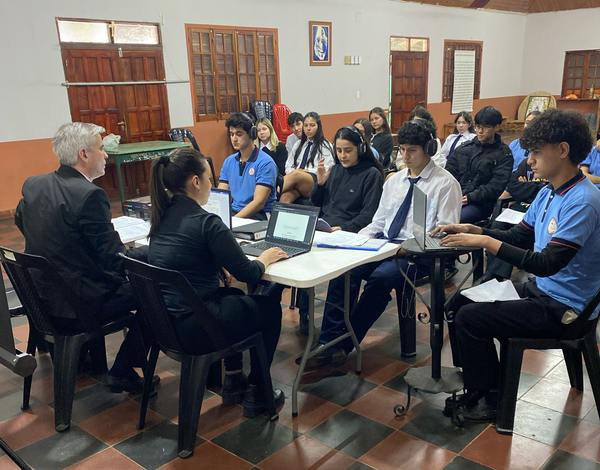 Estudiantes se preparan para representar a San Miguel en el Modelo de Naciones Unidas